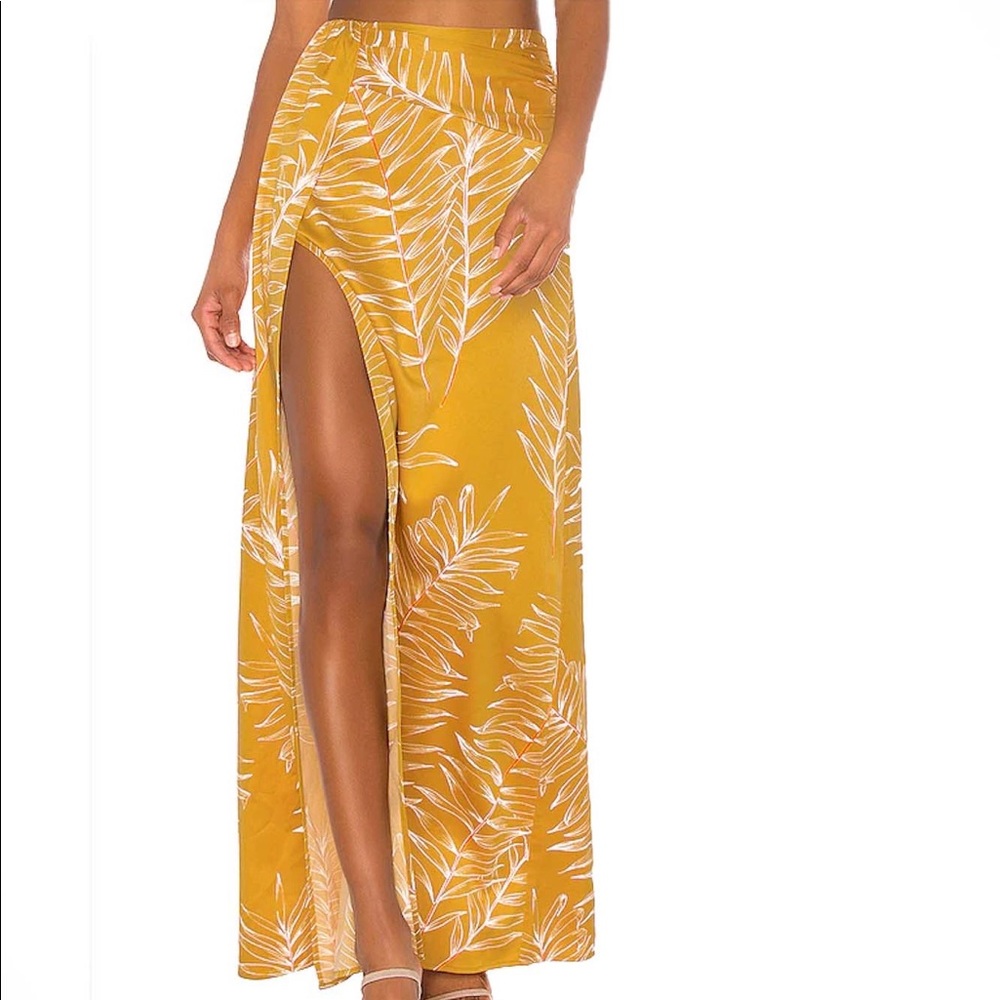 FALDA MAXI ALINECamila CoelhoColor:Gold Tropical
